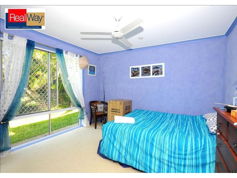 6 Aplin St, Point Vernon QLD 4655