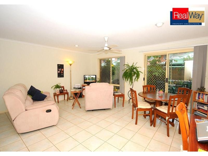 3/ 21 Zephyr St, Scarness QLD 4655