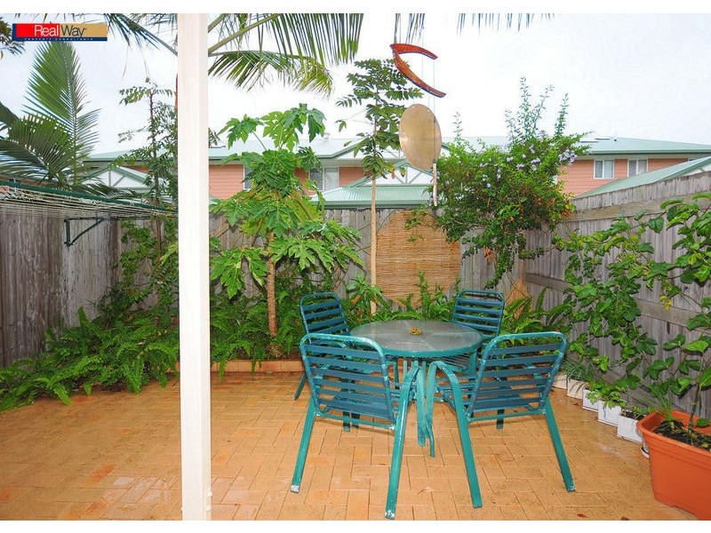 3/ 21 Zephyr St, Scarness QLD 4655