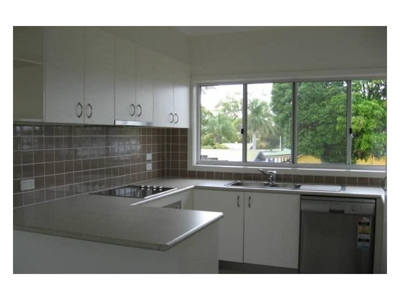 4/ 201 Torquay Tce, Torquay QLD 4655