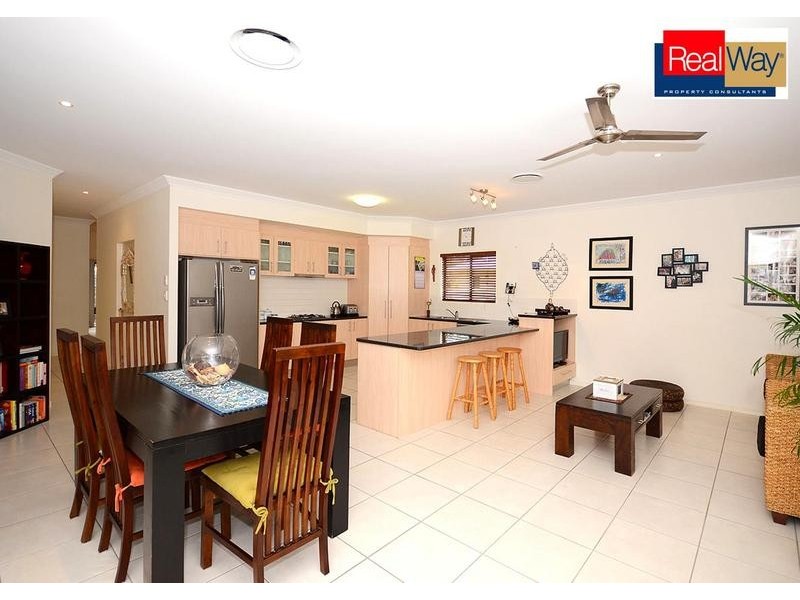 Lot2/32-34 Hughes Rd, Urangan QLD 4655