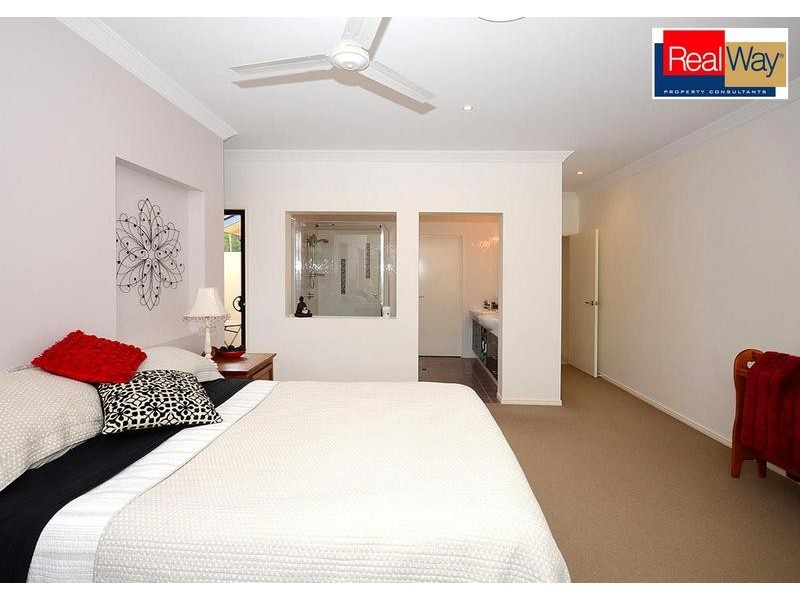 Lot2/32-34 Hughes Rd, Urangan QLD 4655