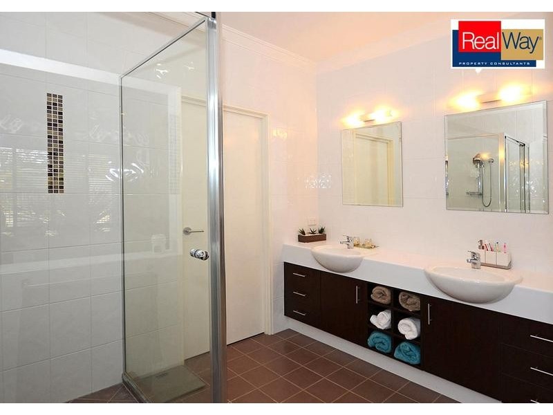 Lot2/32-34 Hughes Rd, Urangan QLD 4655