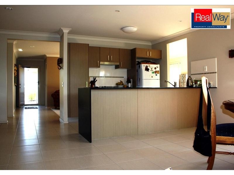 13 Magellan Cct, Urraween QLD 4655