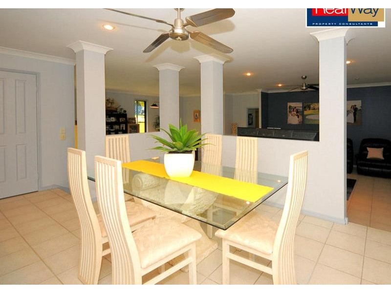 2 Waigani Ave, Kawungan QLD 4655