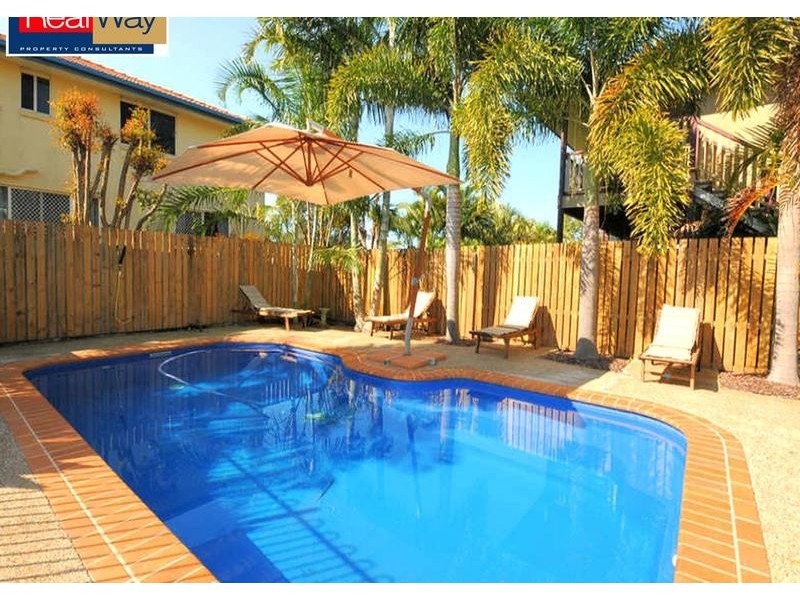 2 Waigani Ave, Kawungan QLD 4655