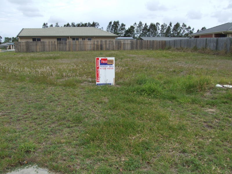1 Beachwalk Crt, Toogoom QLD 4655