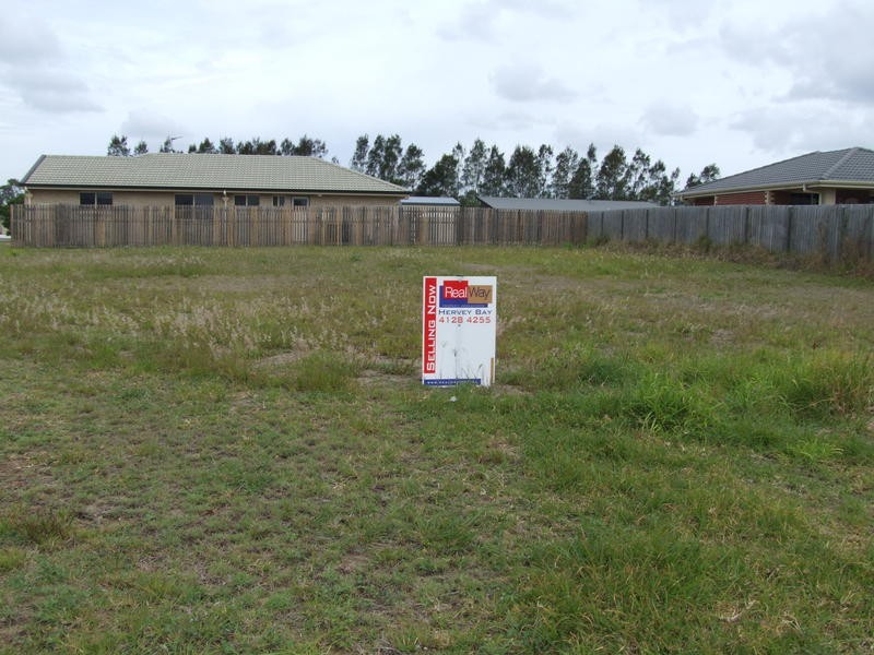 1 Beachwalk Crt, Toogoom QLD 4655