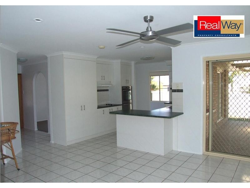 5 Hoberg Crt, Kawungan QLD 4655