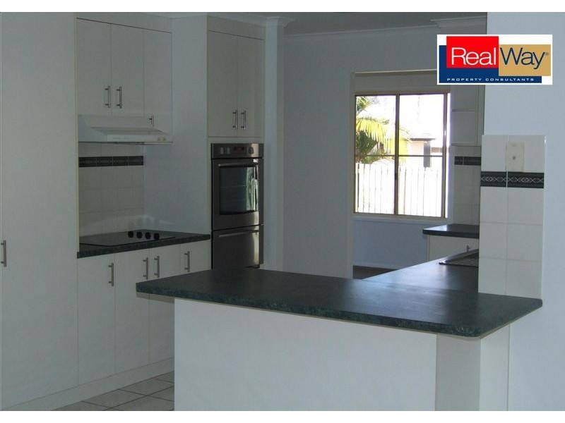 5 Hoberg Crt, Kawungan QLD 4655