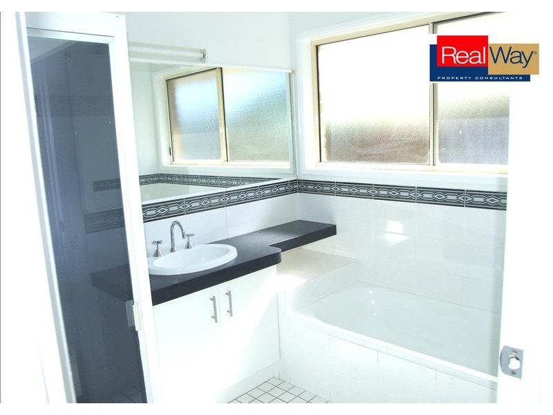 5 Hoberg Crt, Kawungan QLD 4655