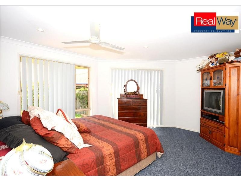 56 Heather Way, Urraween QLD 4655