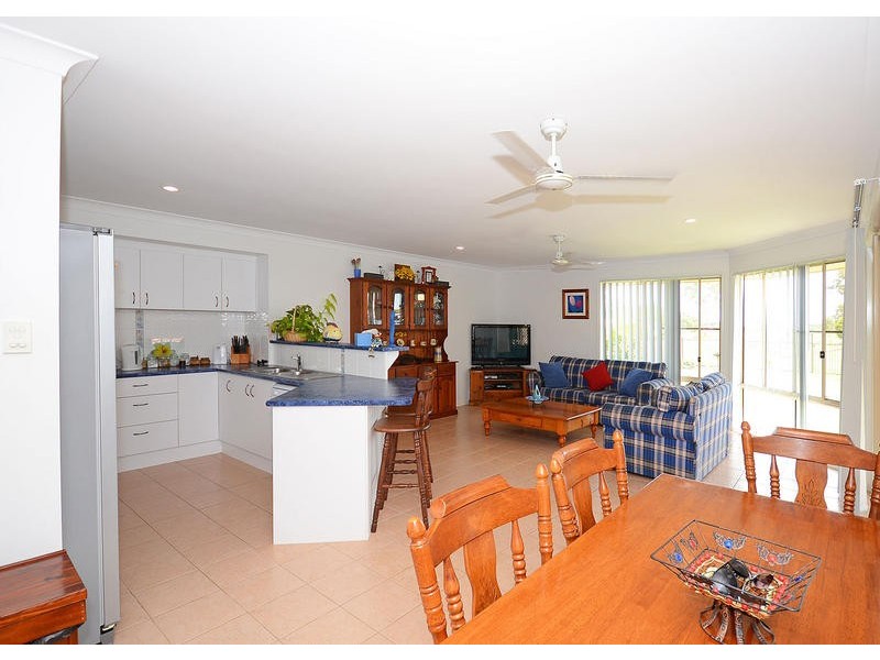 56 Heather Way, Urraween QLD 4655