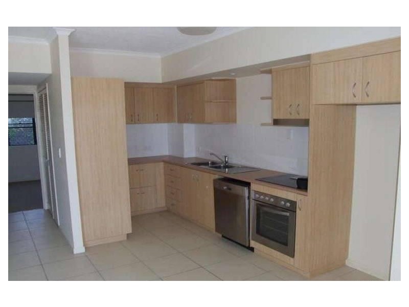 8/ 70 Main St, Pialba QLD 4655