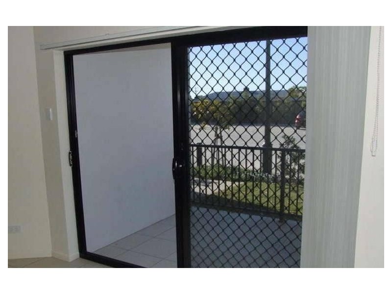 8/ 70 Main St, Pialba QLD 4655