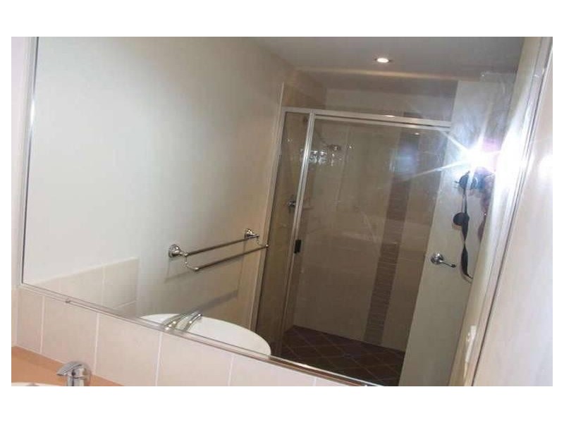 8/ 70 Main St, Pialba QLD 4655