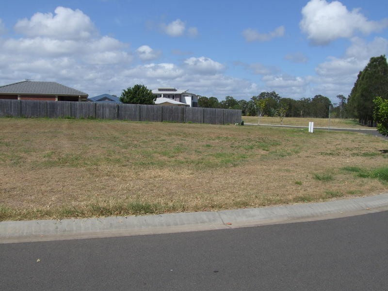 2 Coles Ct, Toogoom QLD 4655