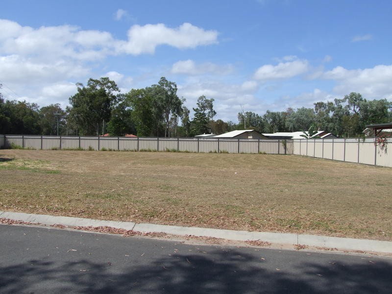 2 Coles Ct, Toogoom QLD 4655