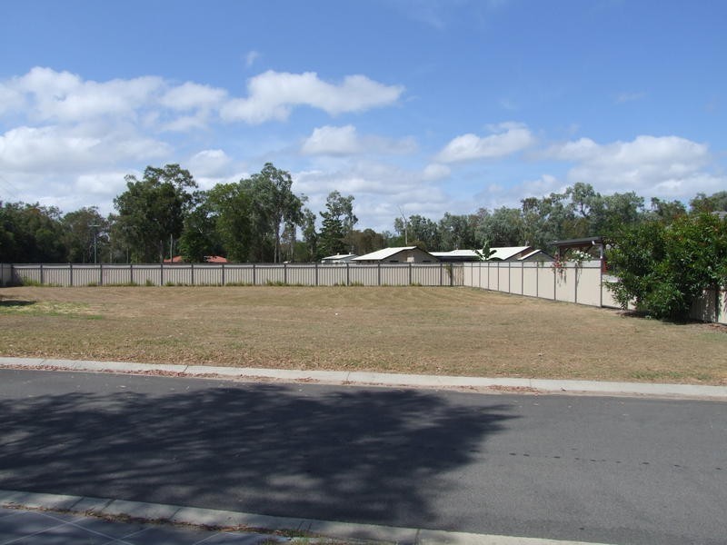 2 Coles Ct, Toogoom QLD 4655