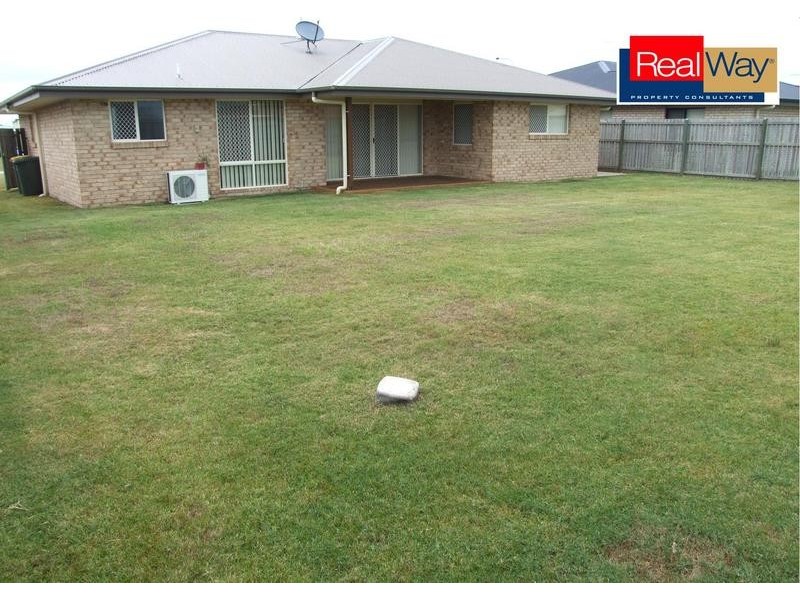 41 Bunya Crt, Eli Waters QLD 4655