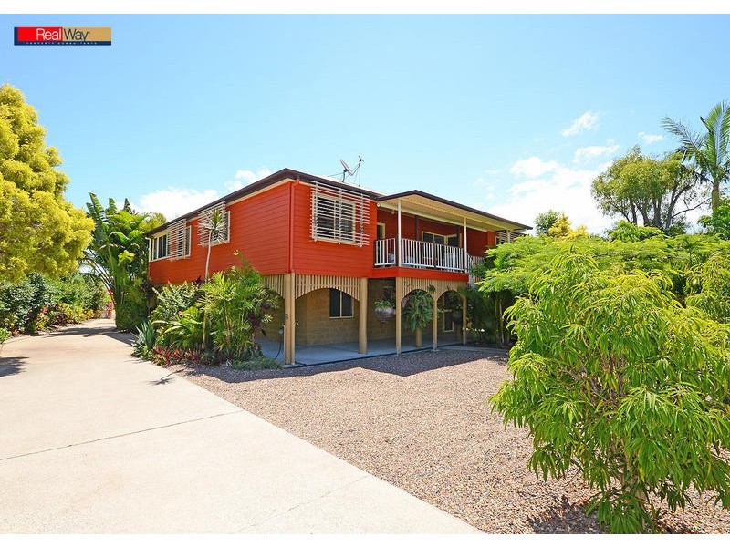 14 Layde Crt, Urangan QLD 4655