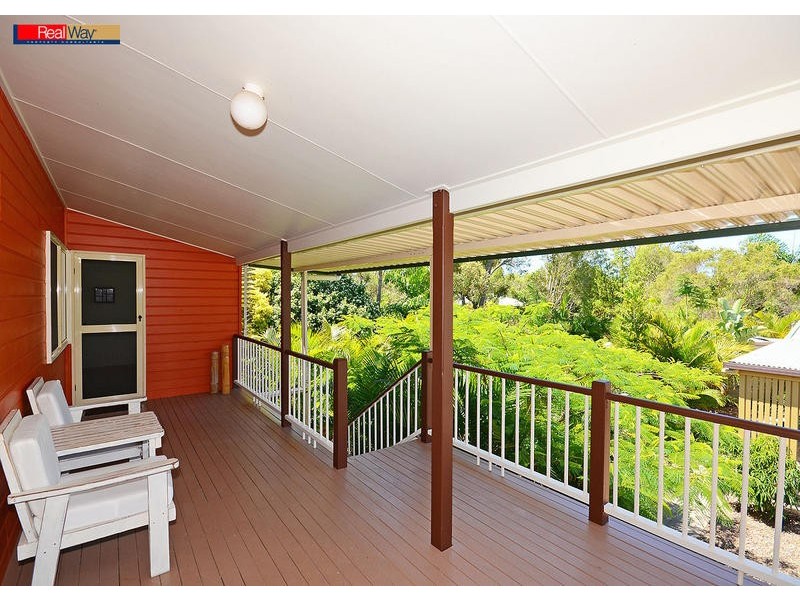 14 Layde Crt, Urangan QLD 4655