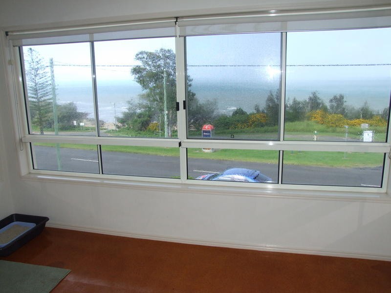 99 Esplanade, Point Vernon QLD 4655