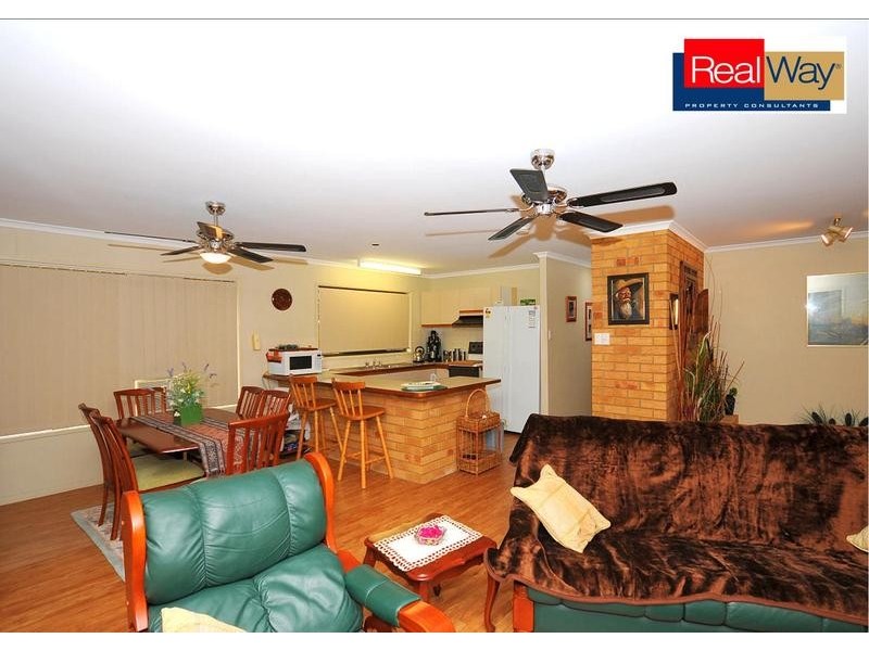 110 Corser St, Point Vernon QLD 4655