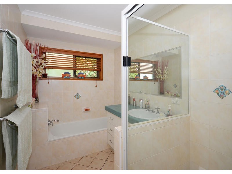 21 Alexander Street, Torquay QLD 4655