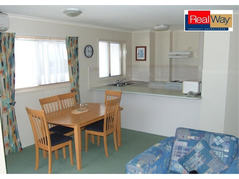 12/ 566 Charlton Esplanade, Urangan QLD 4655
