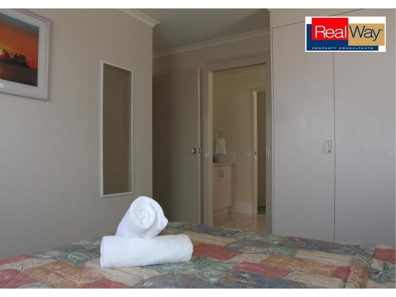 12/ 566 Charlton Esplanade, Urangan QLD 4655
