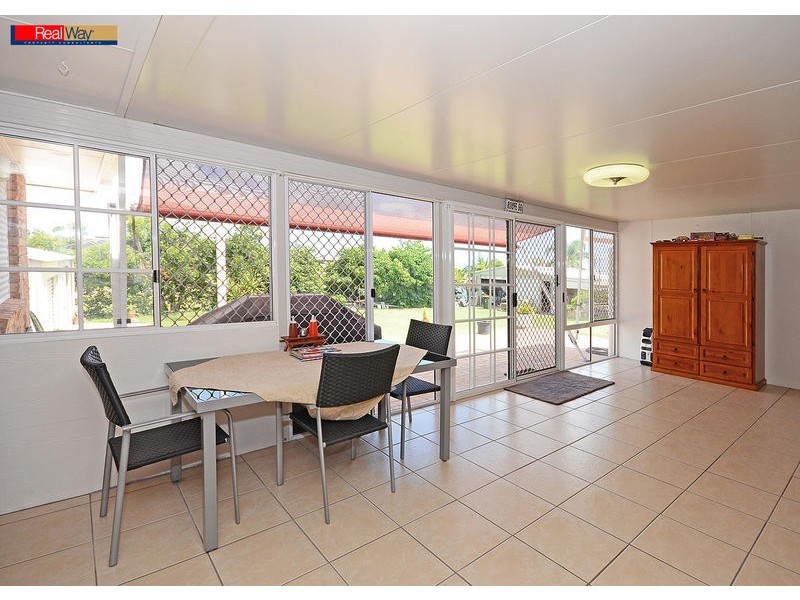 5 Awinya Ct, Urraween QLD 4655