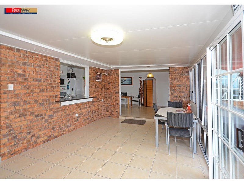 5 Awinya Ct, Urraween QLD 4655