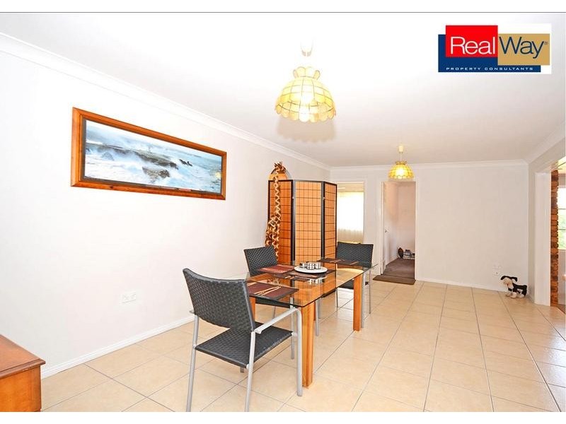 5 Awinya Ct, Urraween QLD 4655