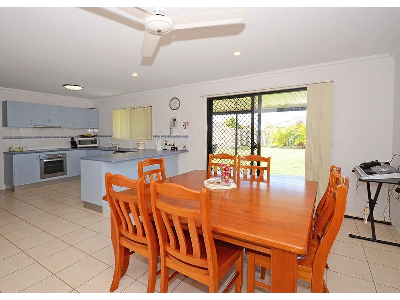 39 Bunya Crt, Eli Waters QLD 4655