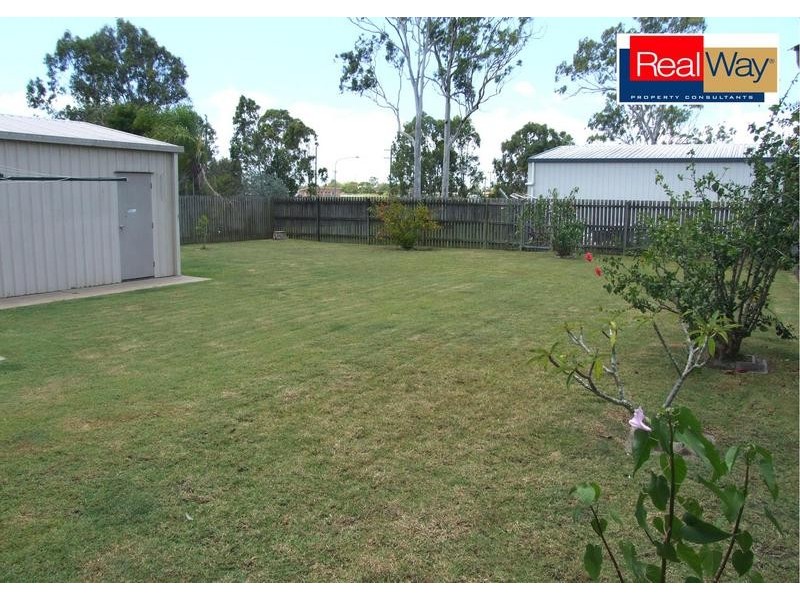 6 Maree St, Wondunna QLD 4655