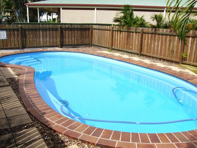 59 Ladbroke Crescent, Urangan QLD 4655