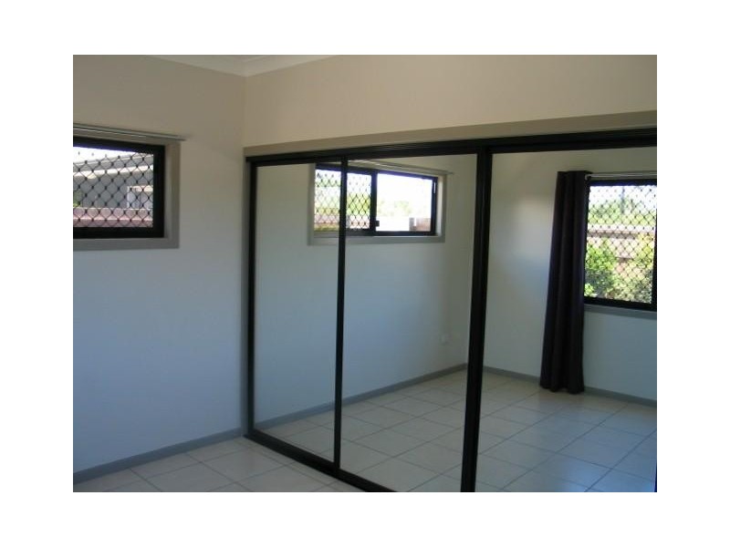 213 Pulgul St, Urangan QLD 4655