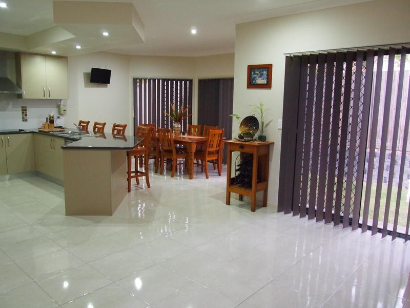 8 Lygon Court, Urraween QLD 4655