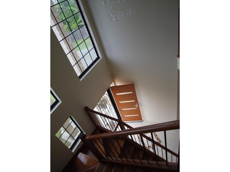 8 Lygon Court, Urraween QLD 4655