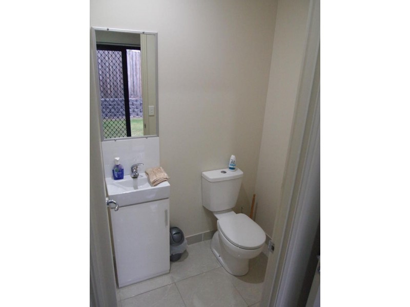 8 Lygon Court, Urraween QLD 4655