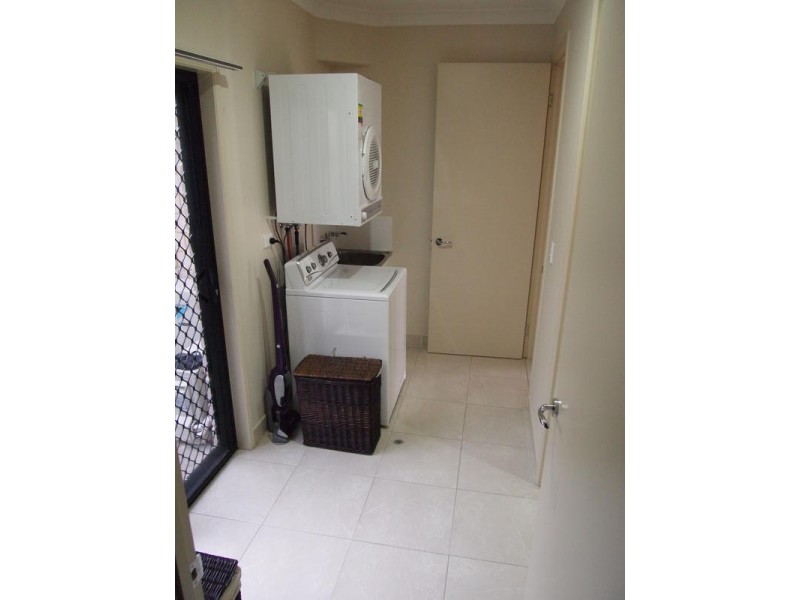 8 Lygon Court, Urraween QLD 4655