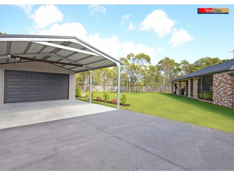 11 Heathland Ave, Wondunna QLD 4655