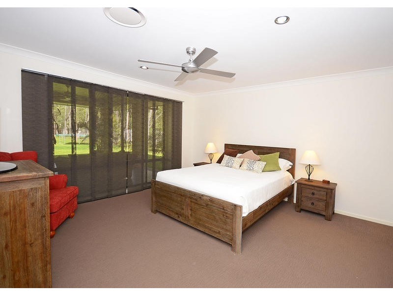 11 Heathland Ave, Wondunna QLD 4655