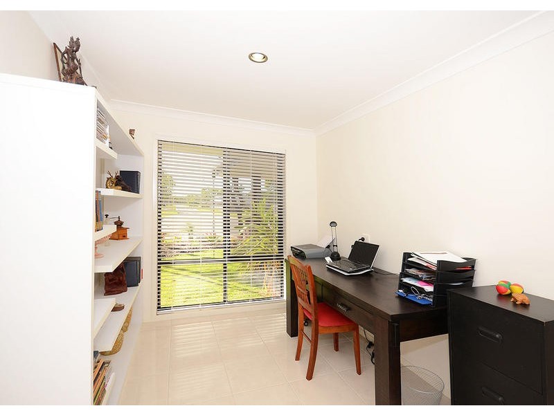 11 Heathland Ave, Wondunna QLD 4655