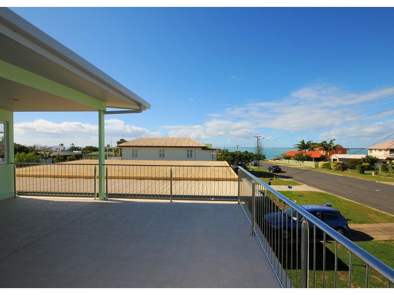 11 Aplin St, Point Vernon QLD 4655