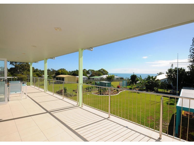 11 Aplin St, Point Vernon QLD 4655