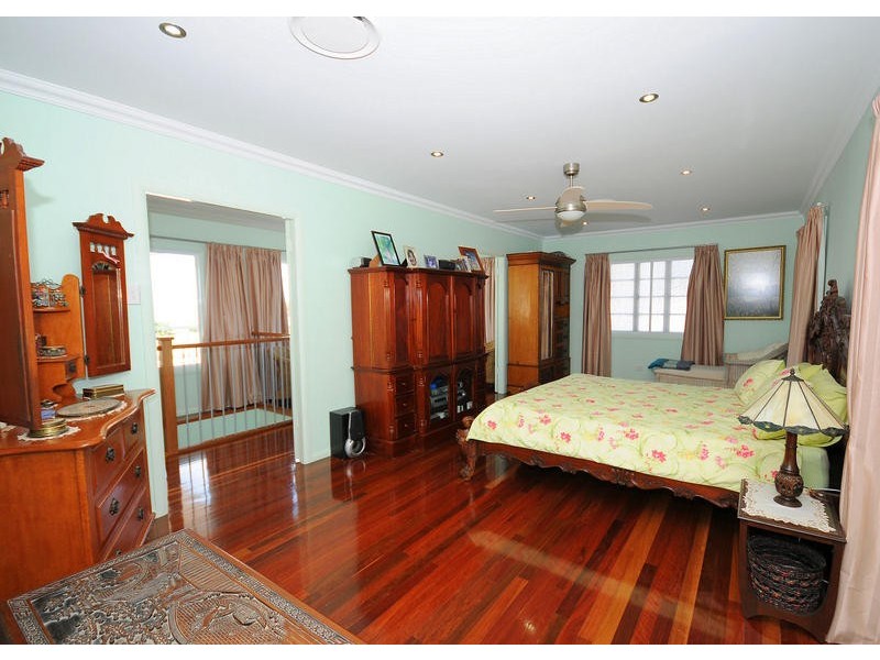 11 Aplin St, Point Vernon QLD 4655