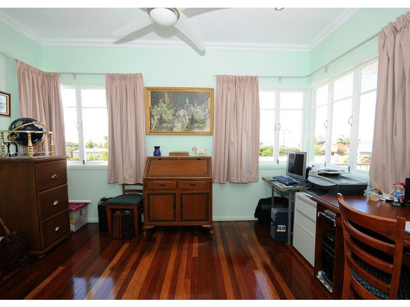 11 Aplin St, Point Vernon QLD 4655