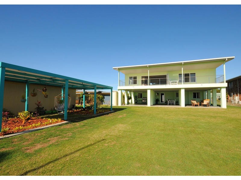 11 Aplin St, Point Vernon QLD 4655